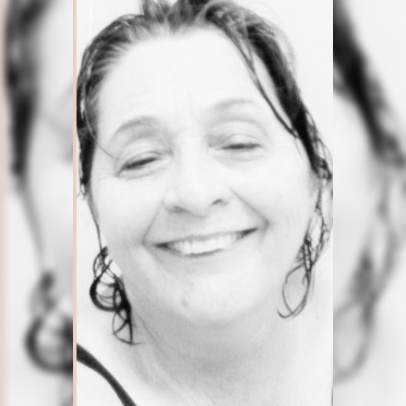 Who I Am Inside Elizabeth Vitale Radio artwork
